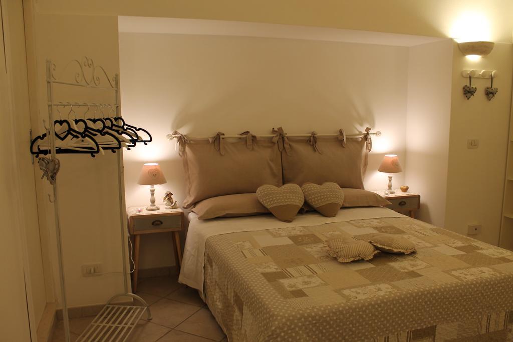 Bed and Breakfast Petali Rosa Полиньяно-а-Маре Экстерьер фото